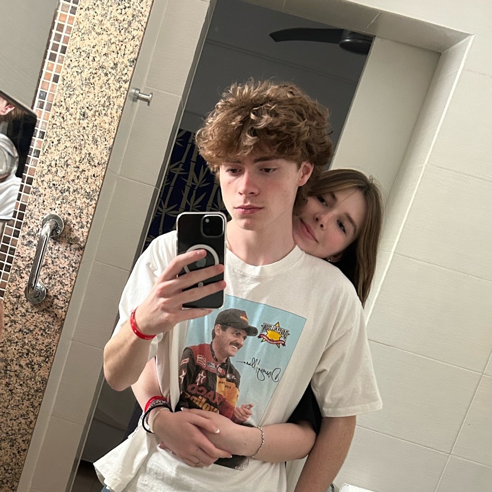 Meet your Posher, Wade